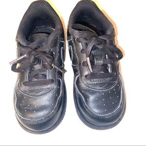 Nike Air Force 1 Low toddler athletic sneakers black size 8C unisex